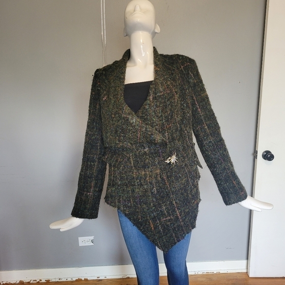 Debbie Shuchat Jackets & Blazers - Debbie Shuchat Asymmetrical Wool Blazer, VGUC, Size 8